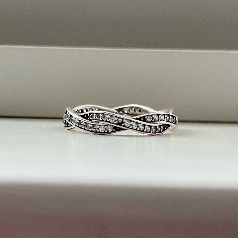 Twisted Sterling and Cubic Zirconia Ring Size 7